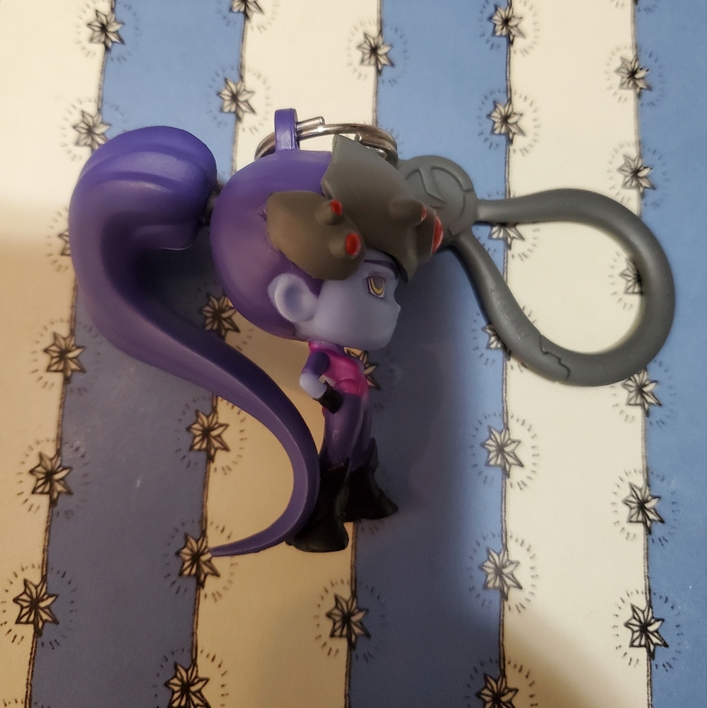 Widowmaker keychain - Picture 2 of 2